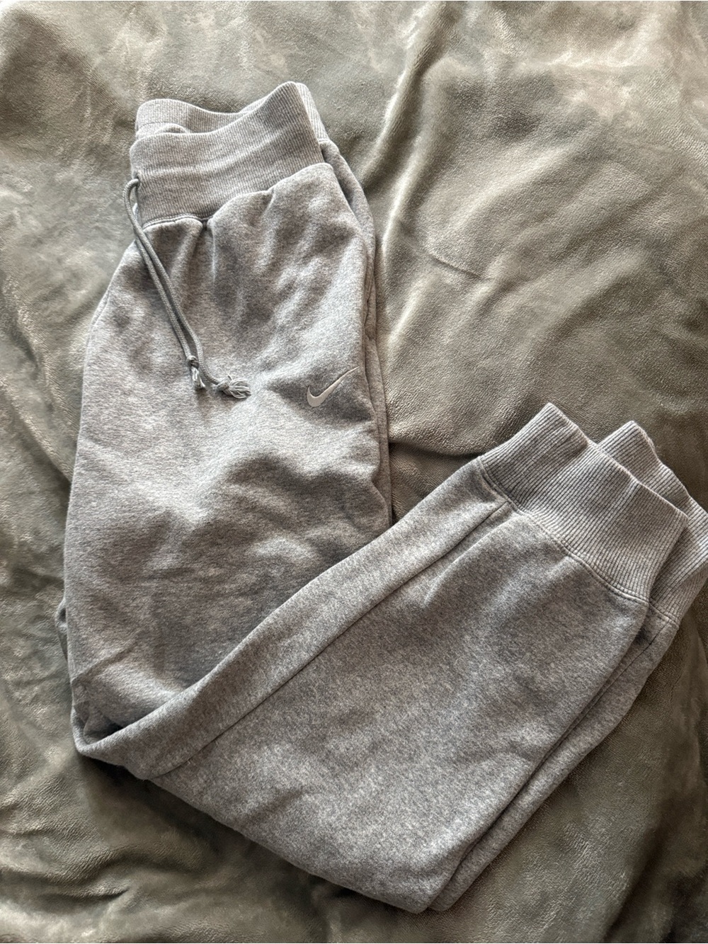 Nike Light Grey Women's Fleece Joggers with Swoosh